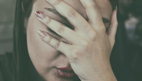 Πονοκέφαλος και τραυματικά γεγονότα στην παιδική ηλικία - Πώς συνδέονται