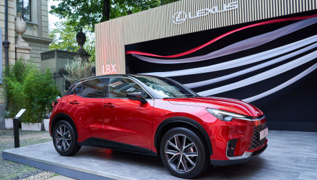 Lexus LBX: Ξεκίνησαν οι προ-παραγγελίες -Τιμές