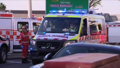 Αυστραλία: Πέντε νεκροί από αυτοκίνητο που έπεσε πάνω σε θαμώνες παμπ