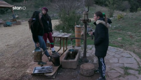 Φάρμα: «Εσύ Την Έχεις Για Πλάκα. Την Έχεις Για Πρωινό»