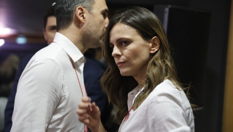 Αχτσιόγλου: Διαψεύδει Το Τηλεφώνημα Από Κασσελάκη