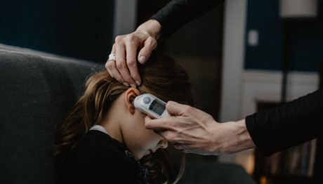 Ιός Κοξάκι: Τα Συμπτώματα Και Πώς Θα Προστατευθείτε