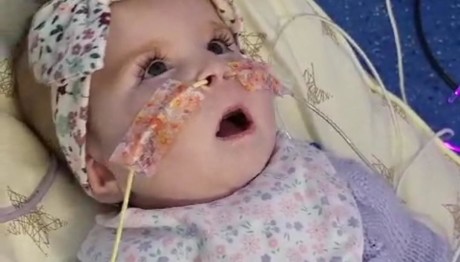 Βρετανία: Πέθανε Η Μικρή Ίντι Που Έπασχε Από Ανίατη Ασθένεια