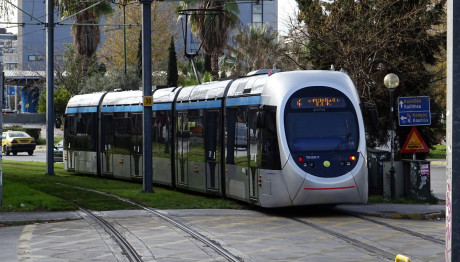 Νέος Κόσμος: Πεζός Παρασύρθηκε Από Το Τραμ