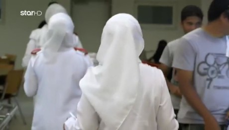 Φοιτήτρια νοσηλευτικής ήθελε να φοράει μαντίλα στο νοσοκομείο