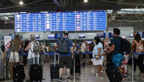 ΦΠΑ: Μόνιμα χαμηλός σε τουρισμό και συγκοινωνίες