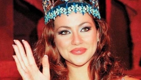 Ειρήνη Σκλήβα