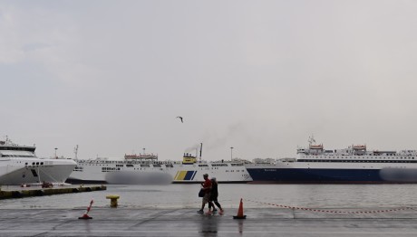 Νεκρή Επιβάτιδα Σε Πλοίο Με Δρομολόγιο Χίος - Πειραιάς