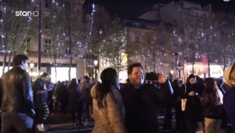 Γαλλία: 400 δέντρα φώτισαν την πιο διάσημη Λεωφόρο