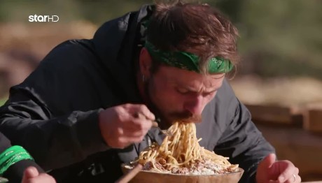 Φάρμα: Οι πράσινοι «έσκασαν» από το φαγητό