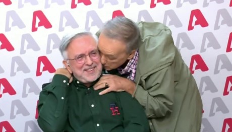 Ανδρέας Μικρούτσικος - Δήμος Βερύκιος