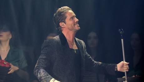 Νίκος Οικονομόπουλος