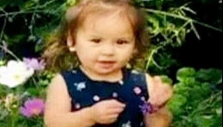 Υιοθέτησαν Κοριτσάκι Από Το Αφγανιστάν Και Το Σκότωσαν