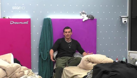 Fame Story: Έξαλλος Ο Γιάννης: Έχω Φάει Σκα@@@