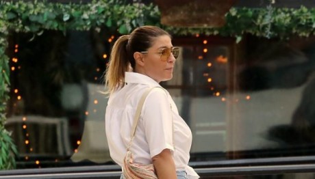 Έλενα Παπαρίζου