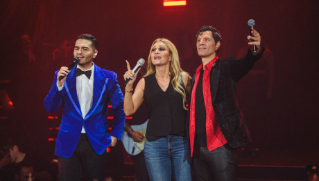 Η Θεοδωρίδου On Stage Με MELISSES Και Σάκη!
