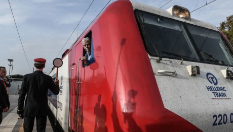 τρένο επανεκκίνηση δρομολογίων