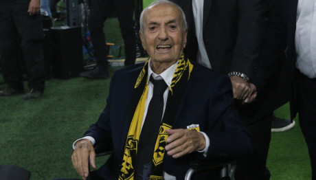 Πέθανε Ο Κώστας Νεστορίδης