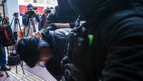 Ρέντη: Έκανα Μ..., Πρέπει Να Χτύπησα Αστυνομικό