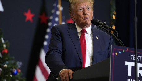 ΗΠΑ: «Κόκκινη κάρτα» σε Τραμπ από δικαστήριο για να κατέβει για πρόεδρος