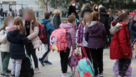 Χριστούγεννα 2023: Πότε Θα Ανοίξουν Τα Σχολεία