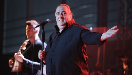 Πέθανε ο Βασίλης Καρράς