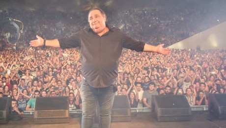 Βασίλης Καρράς