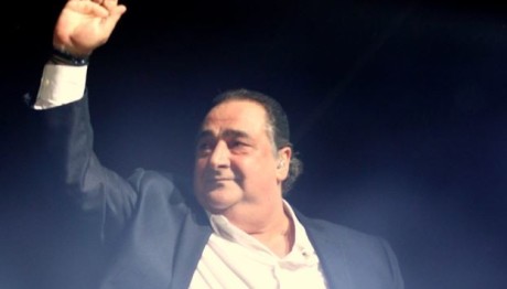 Βασίλης Καρράς