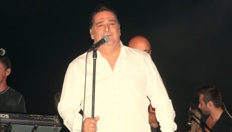 Βασίλης Καρράς