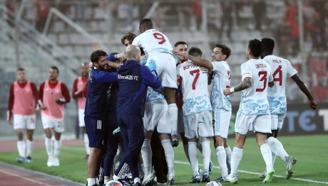 Ολυμπιακός: Εξετάζει Τον Βραζιλιάνο Κένεντι Νούνες