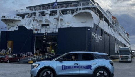 Ford Explorer: Μια εξερευνήτρια στην Αθήνα