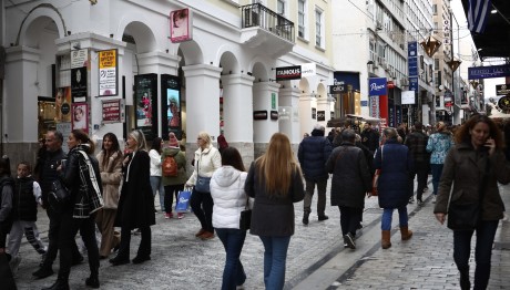 εμπορικα καταστηματα εκπτωσεις