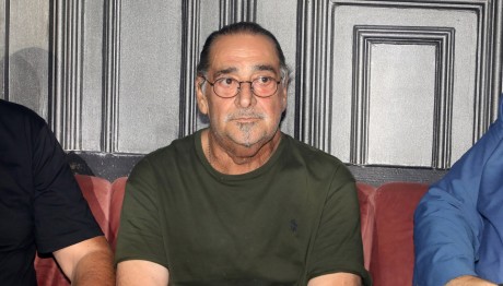 Βασίλης Καρράς