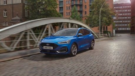 Ford Focus: Τα φώτα του κάνουν  τη νύχτα... μέρα
