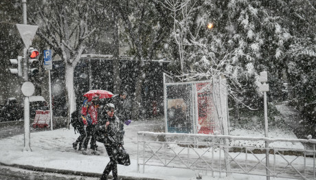 Καιρός: Ψυχρή Εισβολή Φέρνει Χιόνια Και Κρύο