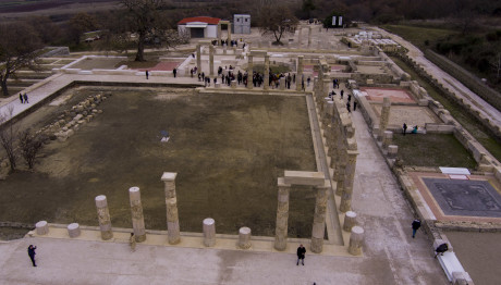 Αυτό είναι το εντυπωσιακό παλάτι που στέφθηκε βασιλιάς ο Μέγας Αλέξανδρος