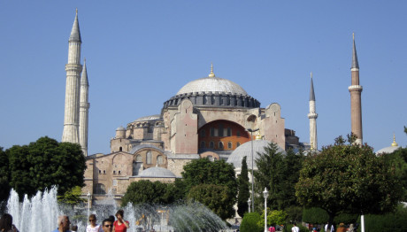 Αγιά Σοφιά: Με Εισίτηριο Η Είσοδος Στους Τουρίστες