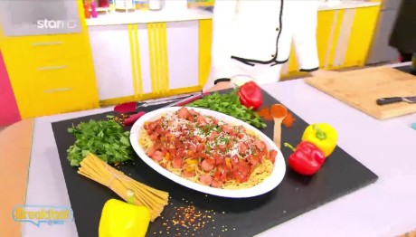 Συνταγή Για Ιταλικά Ζυμαρικά Με Λουκάνικο