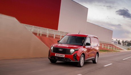 Αυτό είναι το ολοκαίνουργιο Ford Transit Courier