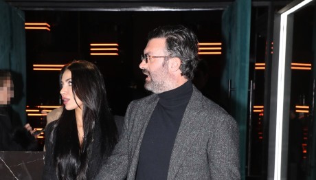 Ο Γιώργος Παπακώστας με τη σύντροφό του