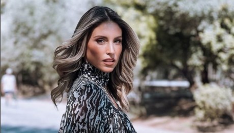 Αθηνά Οικονομάκου