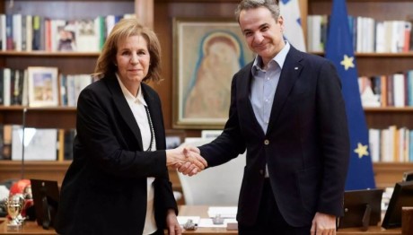 Στη ΝΔ Η Πρώην Υπουργός Του ΠΑΣΟΚ Εύη Χριστοφιλοπούλου