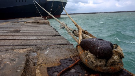 Δεμένα τα πλοία σε πολλά λιμάνια λόγω της κακοκαιρίας Avgi
