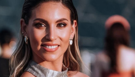 Αθηνά Οικονομάκου