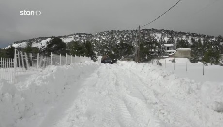Tόνοι νερού και πολύ χιόνι στην Κρήτη