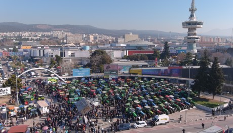 Βουλή: Νέα Μέτρα Για Στήριξη Αγροτών- Ανακοινώσεις Μητσοτάκη