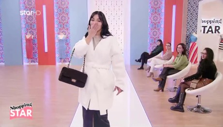 Shopping Star: Κριτική Για Το Look Tης Πέννυς