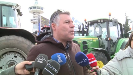 Αγρότες: Κλιμακώνουν τις κινητοποιήσεις - Μπλόκα σε πολλές περιοχές