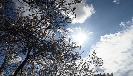 Καιρός: Mικρή πτώση της θερμοκρασίας σήμερα - Πότε βελτιώνεται;