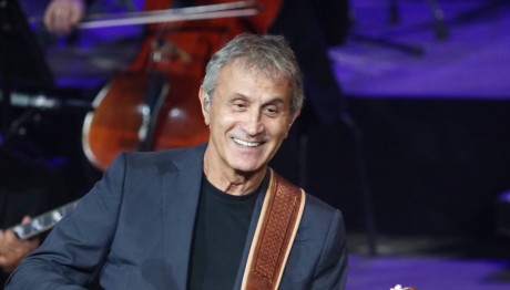 Γιώργος Νταλάρας